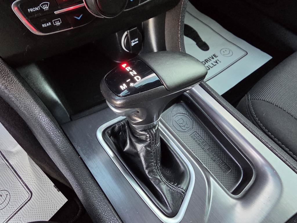 Used 2018 Dodge Charger SXT RWD image 30