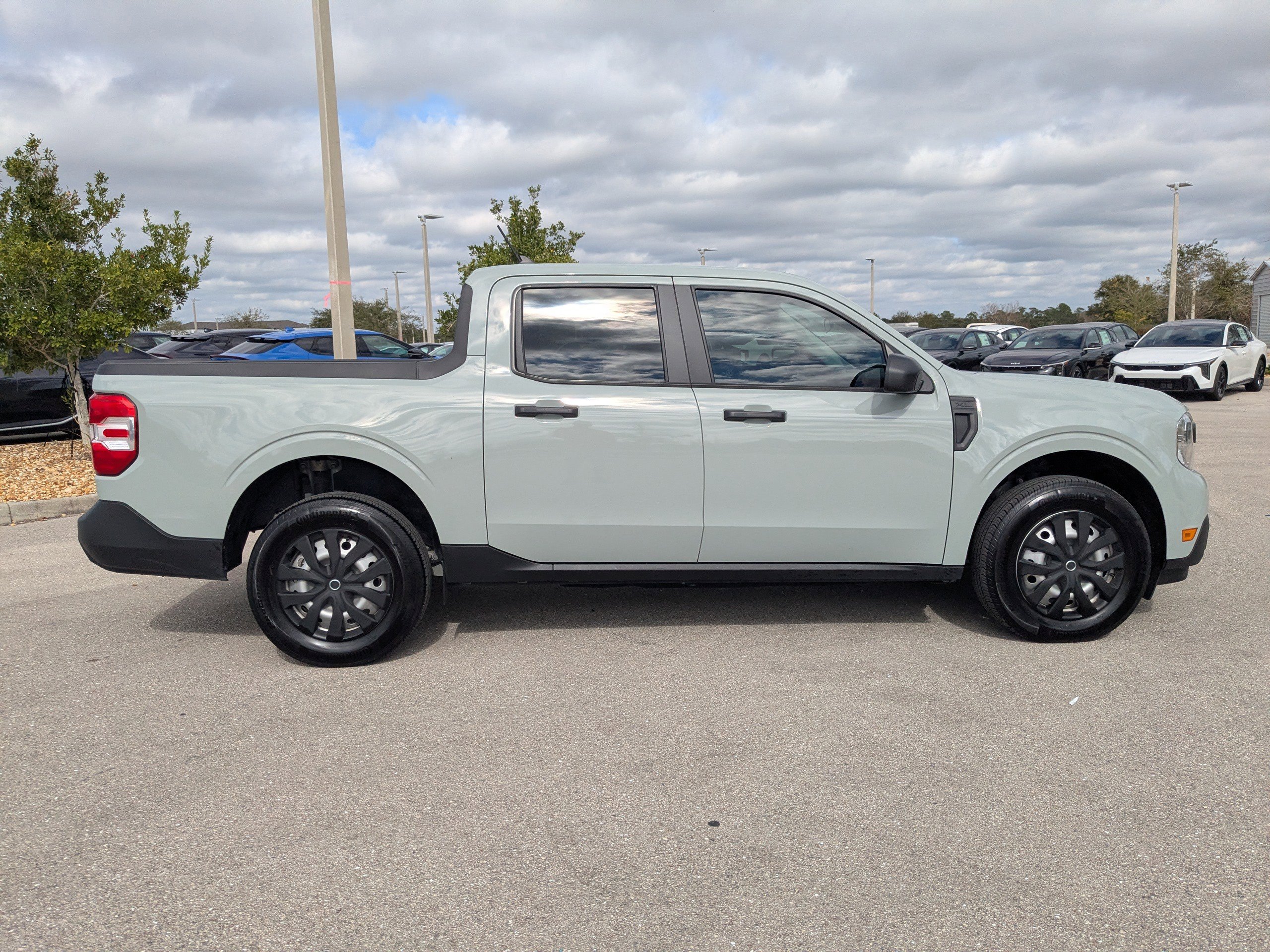 Used 2024 Ford Maverick XL image 33