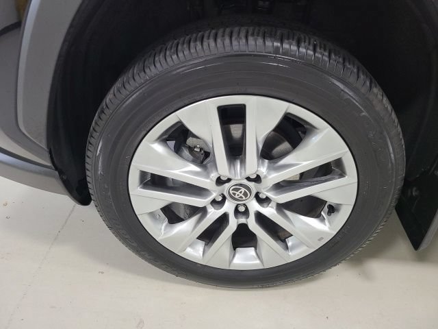 Certified 2023 Toyota RAV4 XLE Premium AWD/4WD image 44
