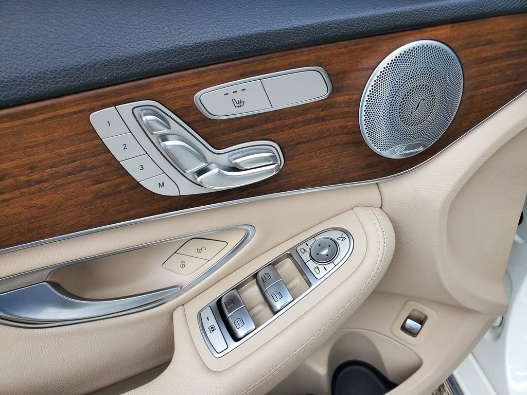 Used 2019 Mercedes-Benz C 300 4MATIC Sedan image 18