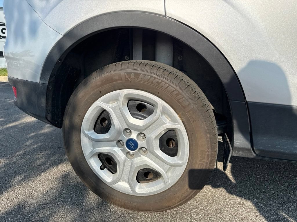 Used 2019 Ford Escape S FWD image 5