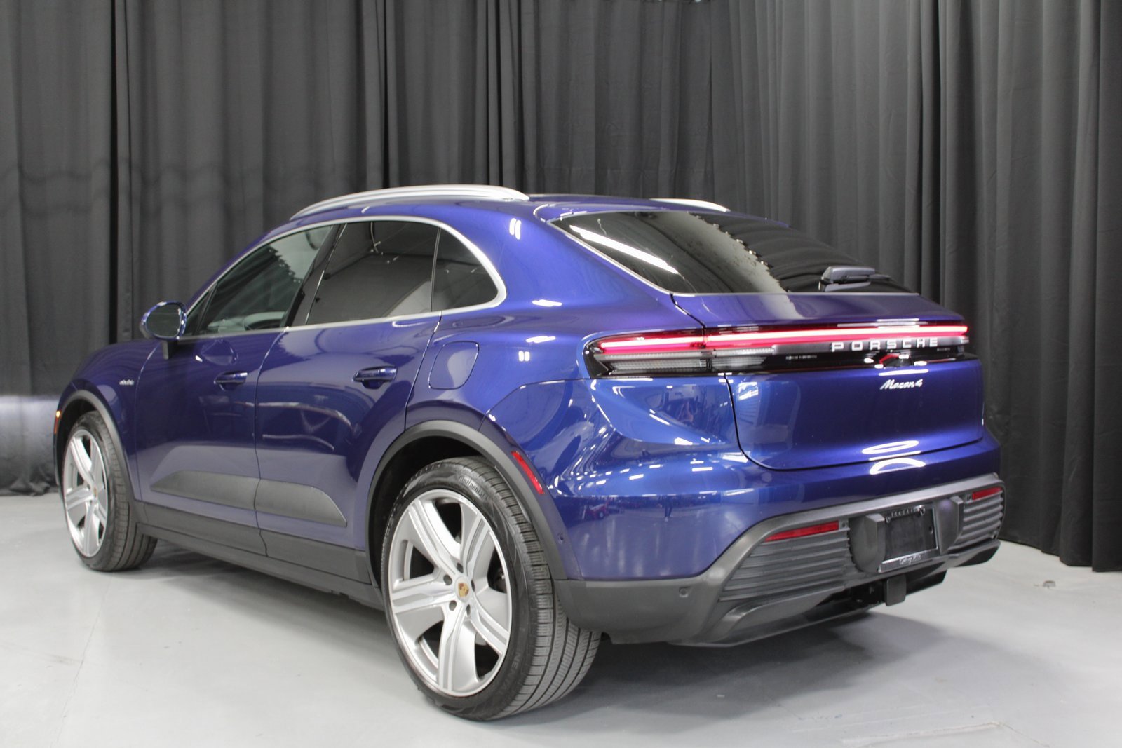 Certified 2024 Porsche Macan 4 Electric image 3