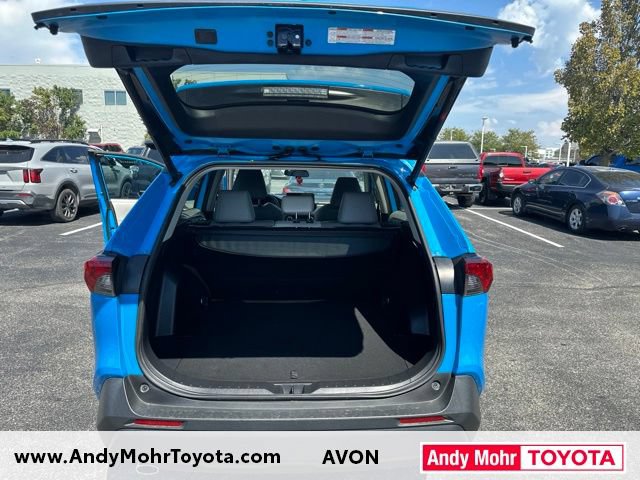 Used 2020 Toyota RAV4 XLE Premium FWD image 11