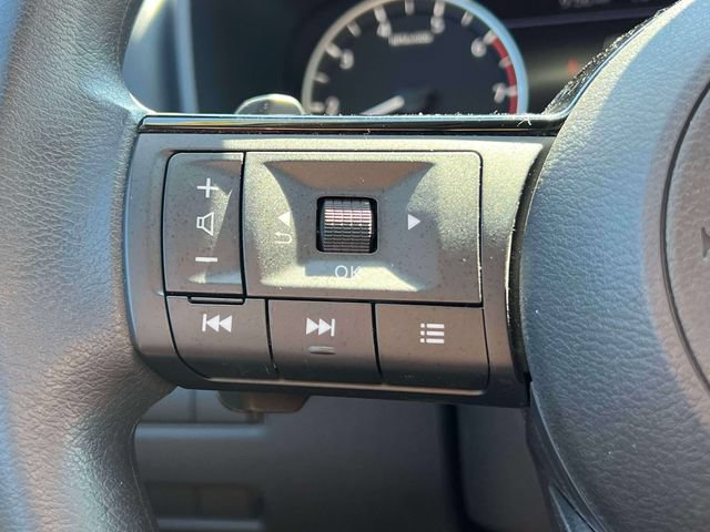 Used 2023 Nissan Rogue SV AWD/4WD image 22