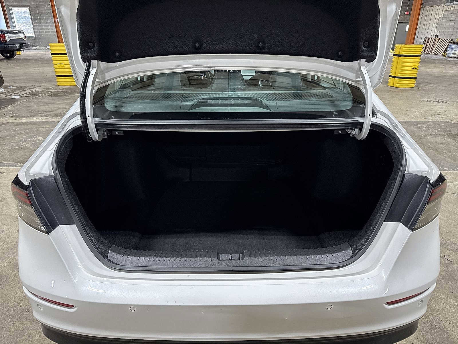 Used 2025 Honda Accord EX-L image 11