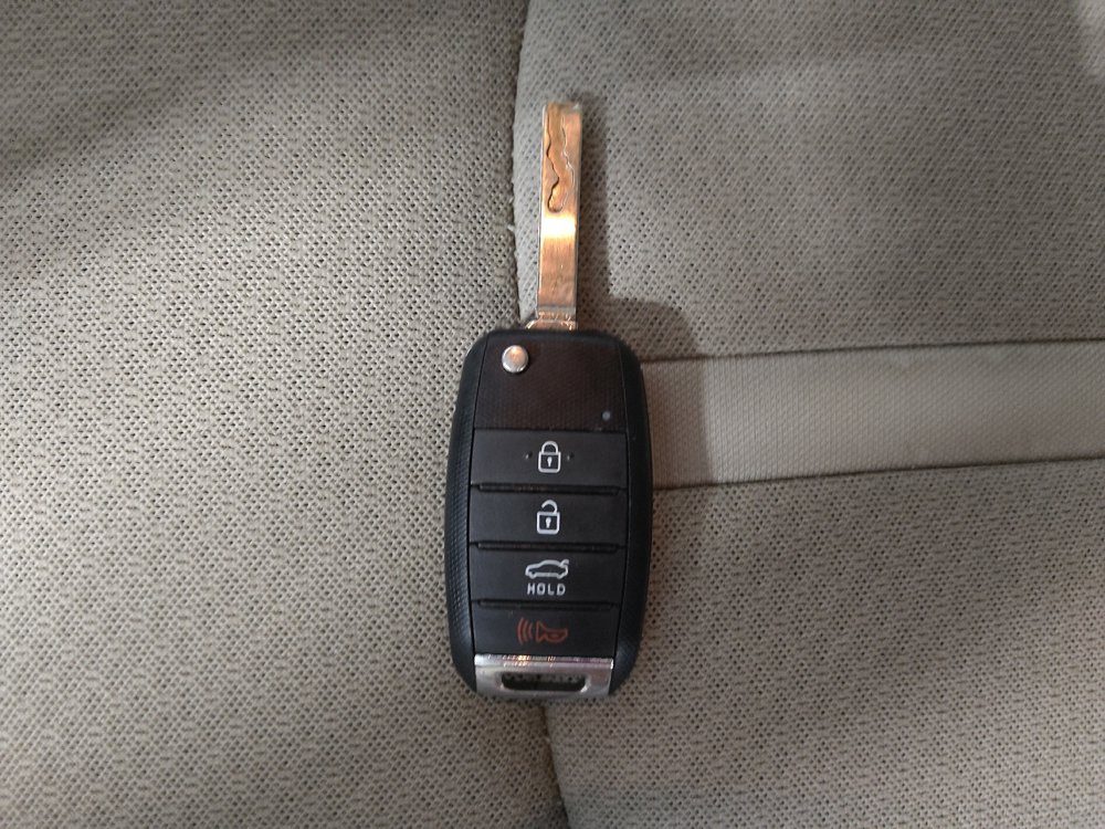 Used 2017 Kia Optima LX FWD image 32