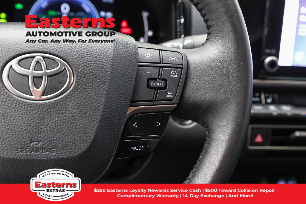 Used 2025 Toyota Camry LE w/ Convenience Package FWD image 17