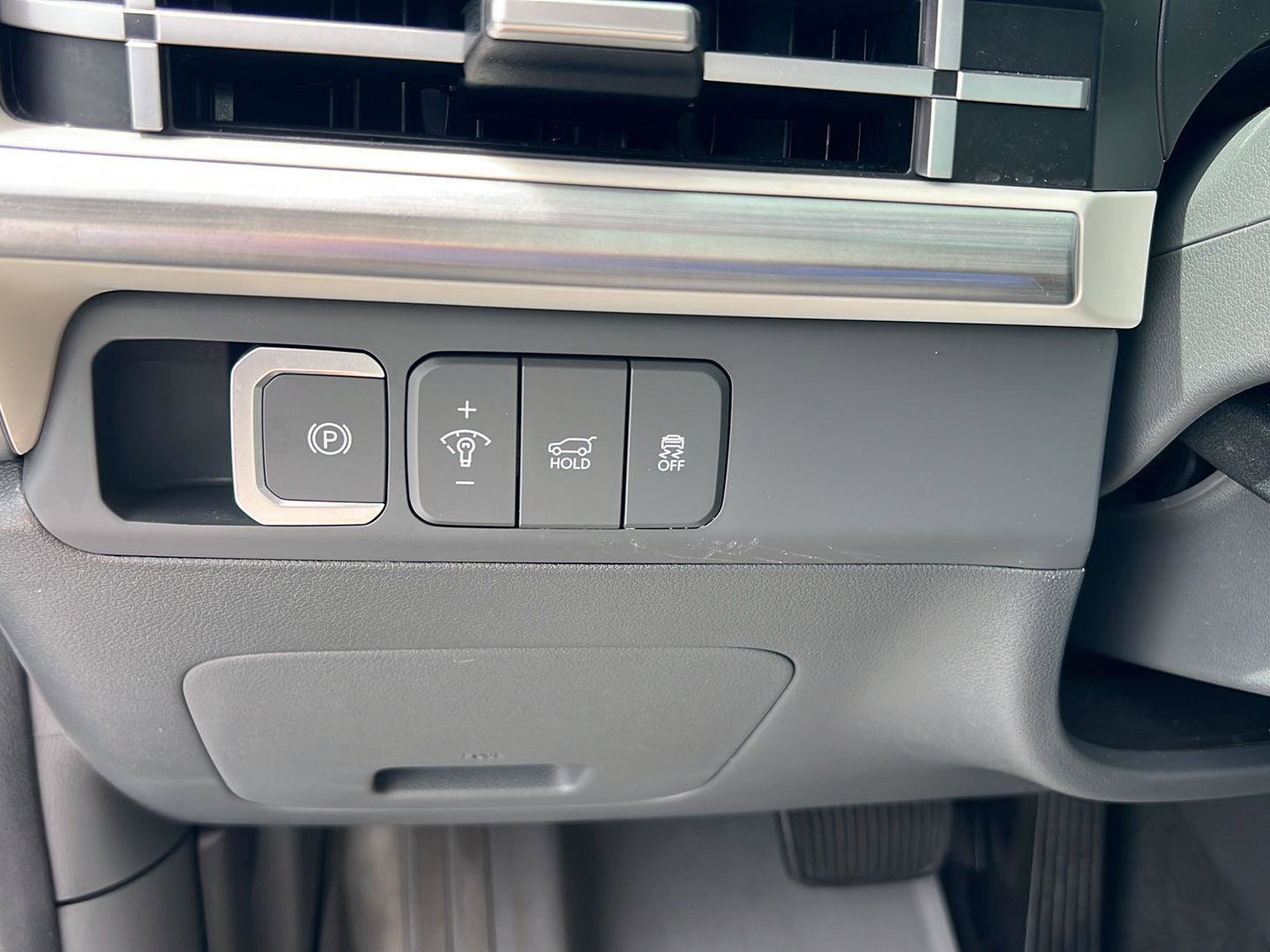 Used 2024 Hyundai Santa Fe Limited image 19