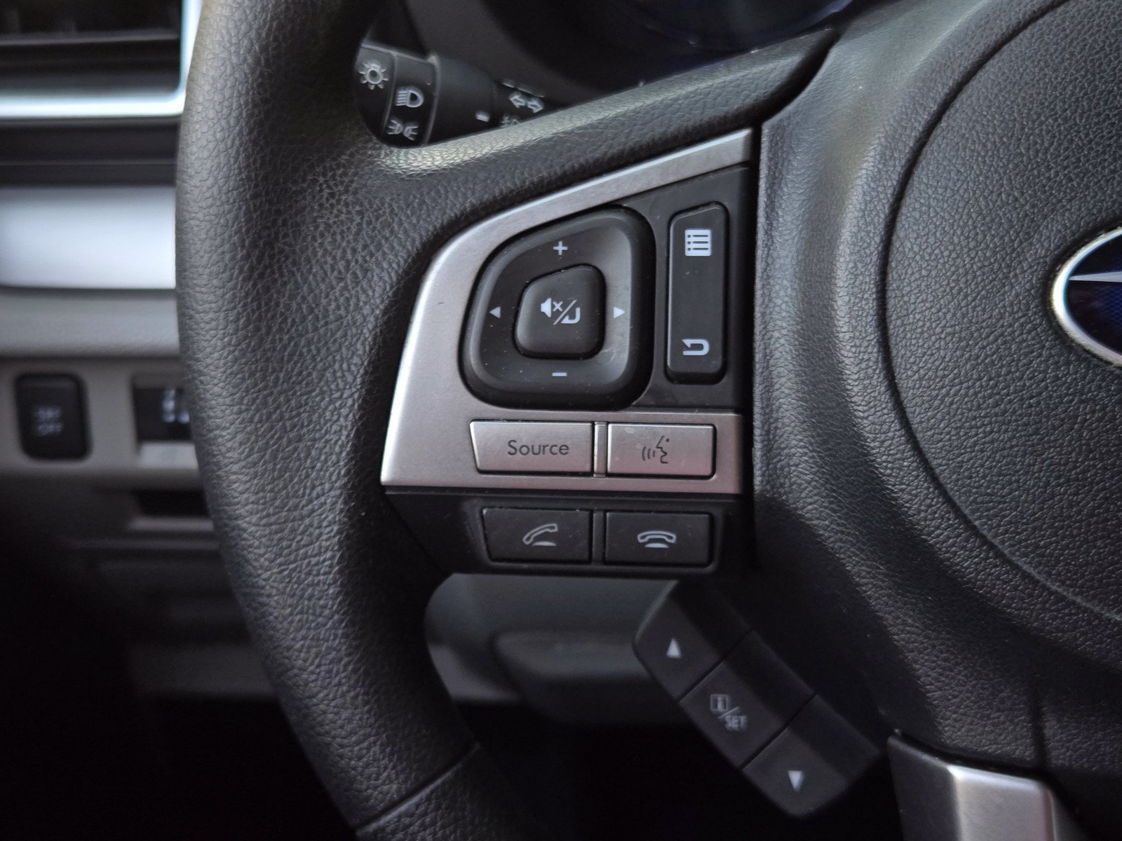 Used 2018 Subaru Forester 2.5i Premium AWD/4WD image 22