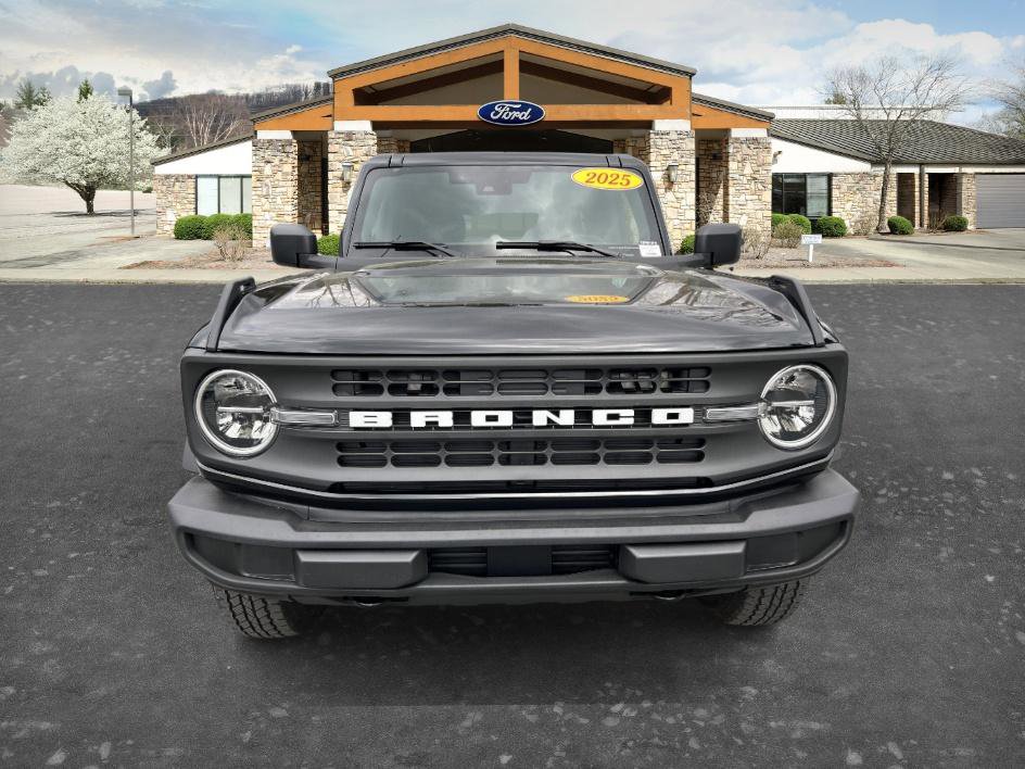 Used 2025 Ford Bronco Big Bend image 2