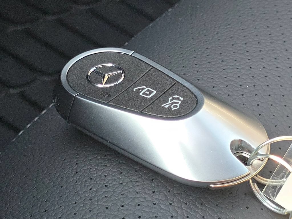Used 2024 Mercedes-Benz C 300 4MATIC Sedan image 37