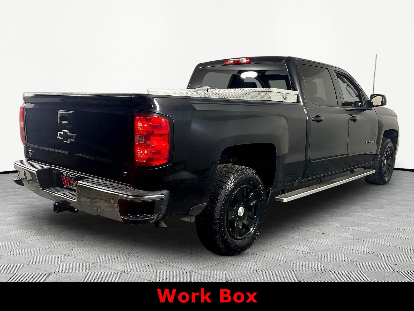 Used 2016 Chevrolet Silverado 1500 LT w/ LT Fleet Convenience Package AWD/4WD image 6