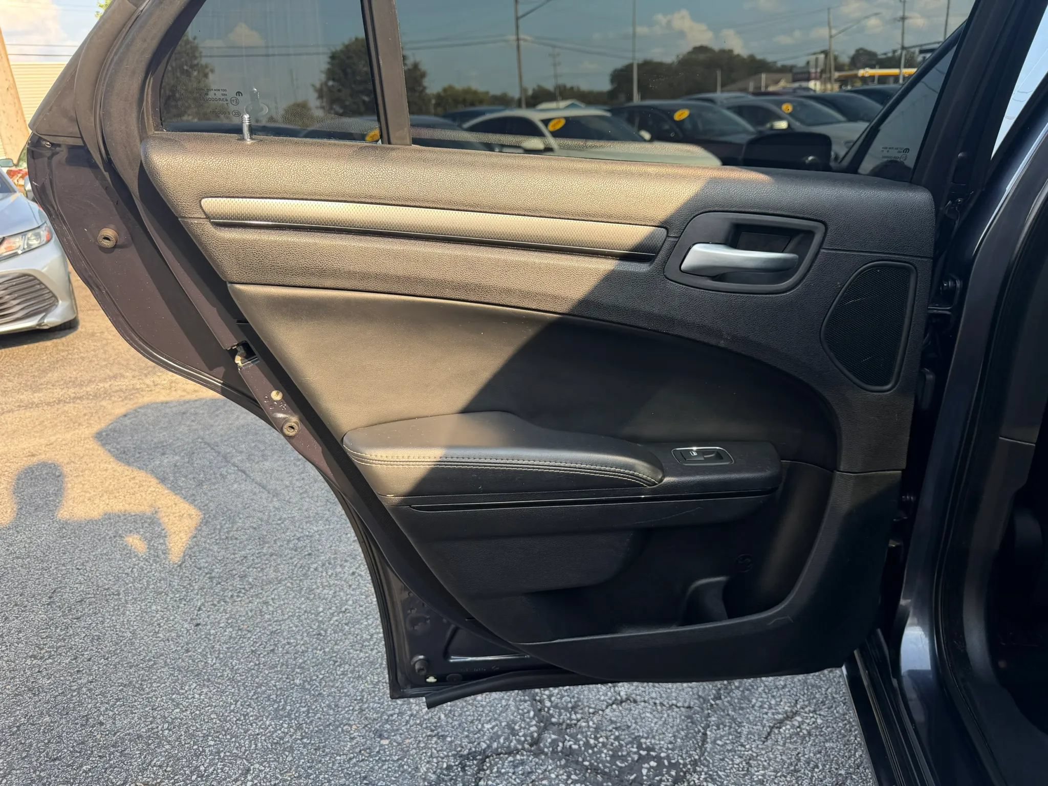 Used 2016 Chrysler 300 S AWD/4WD image 18