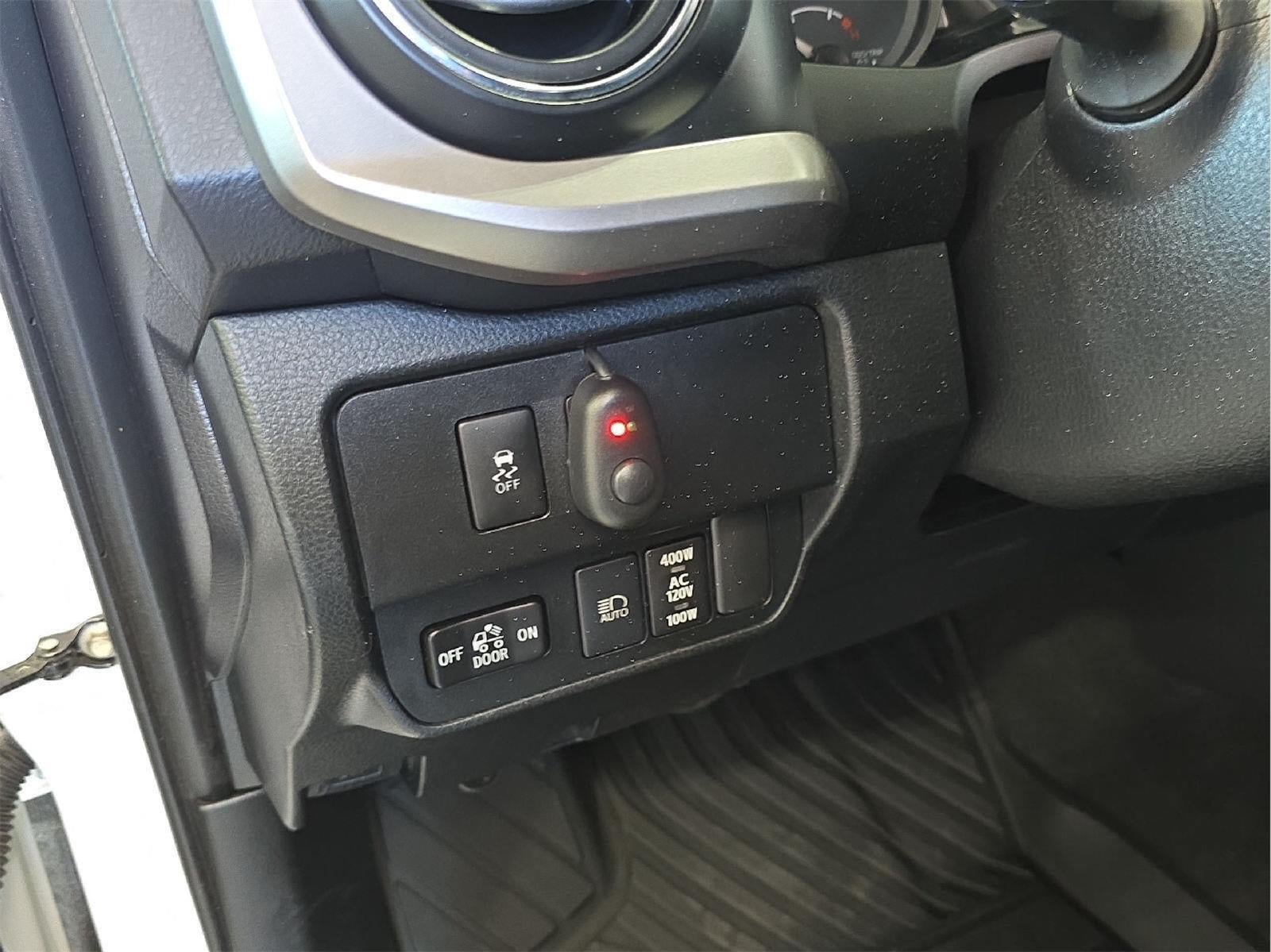 Used 2021 Toyota Tacoma SR5 w/ Trail Edition AWD/4WD image 10