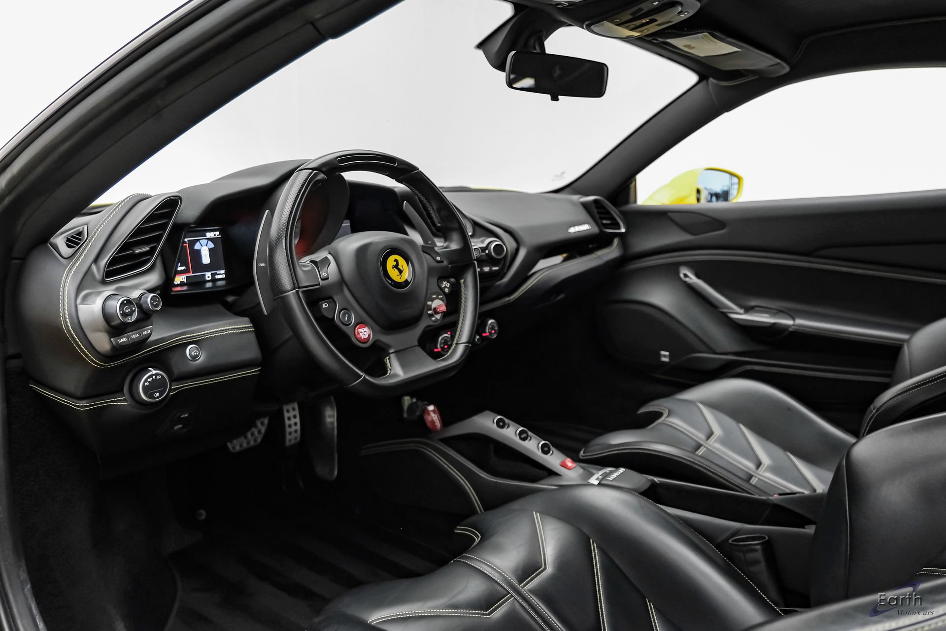 Used 2019 Ferrari 488 GTB RWD image 43