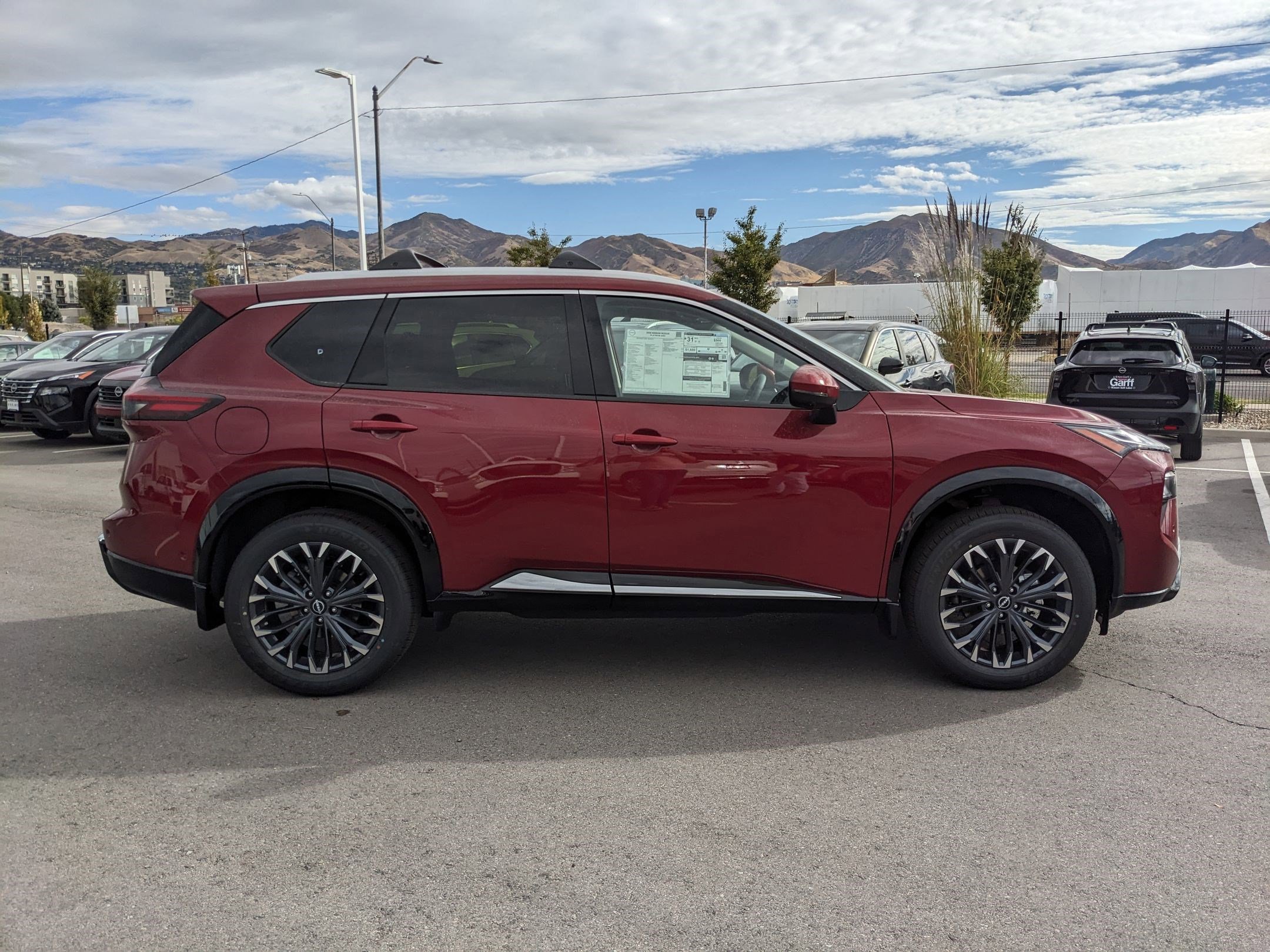 New 2026 Nissan Rogue Platinum image 2