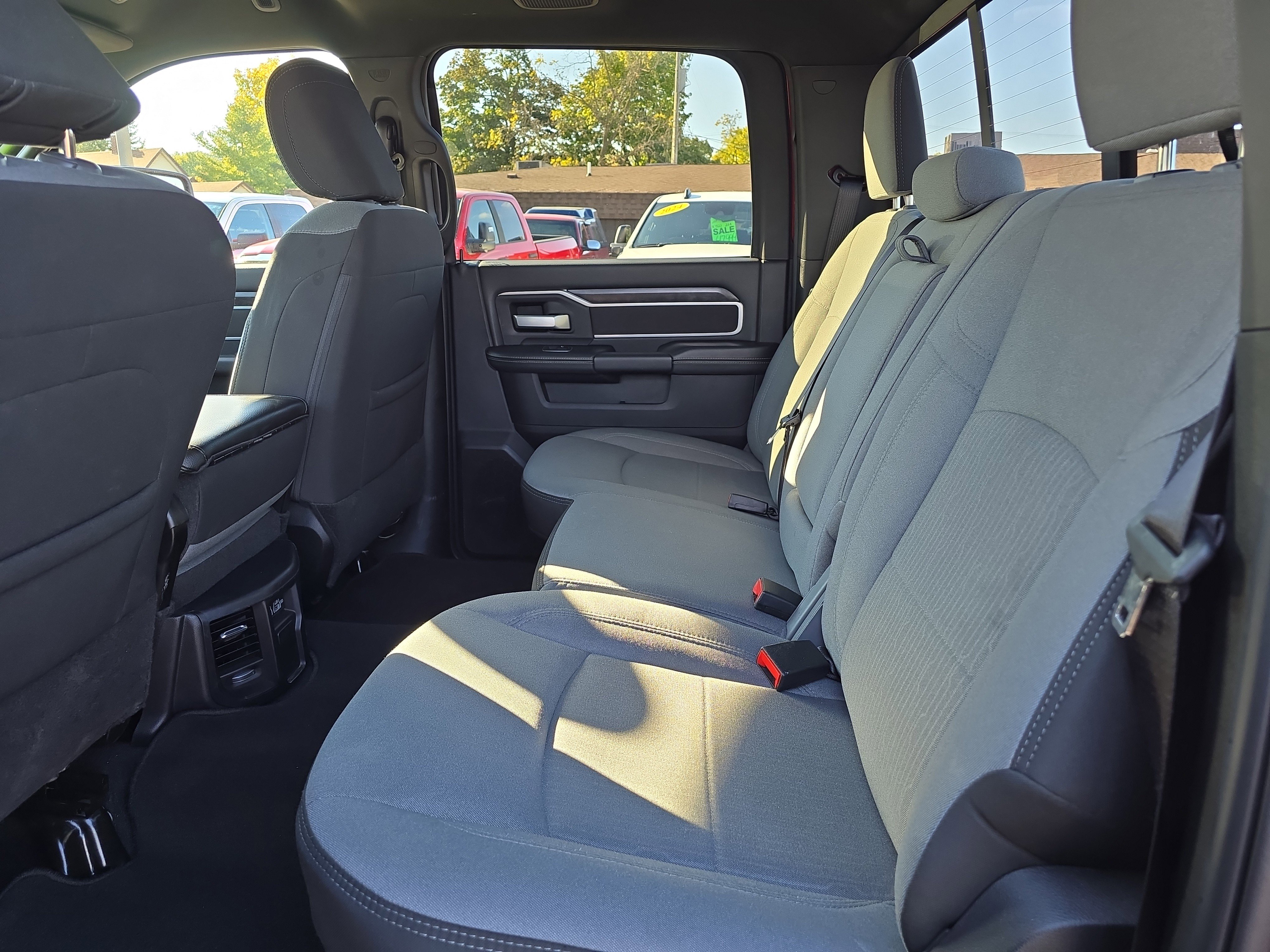 Used 2024 RAM 2500 Big Horn w/ Safety Group image 8