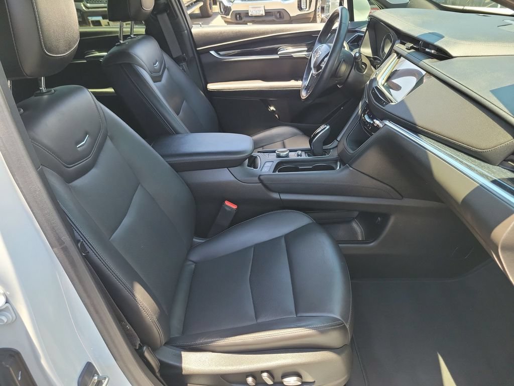 Certified 2024 Cadillac XT5 Premium Luxury FWD image 28