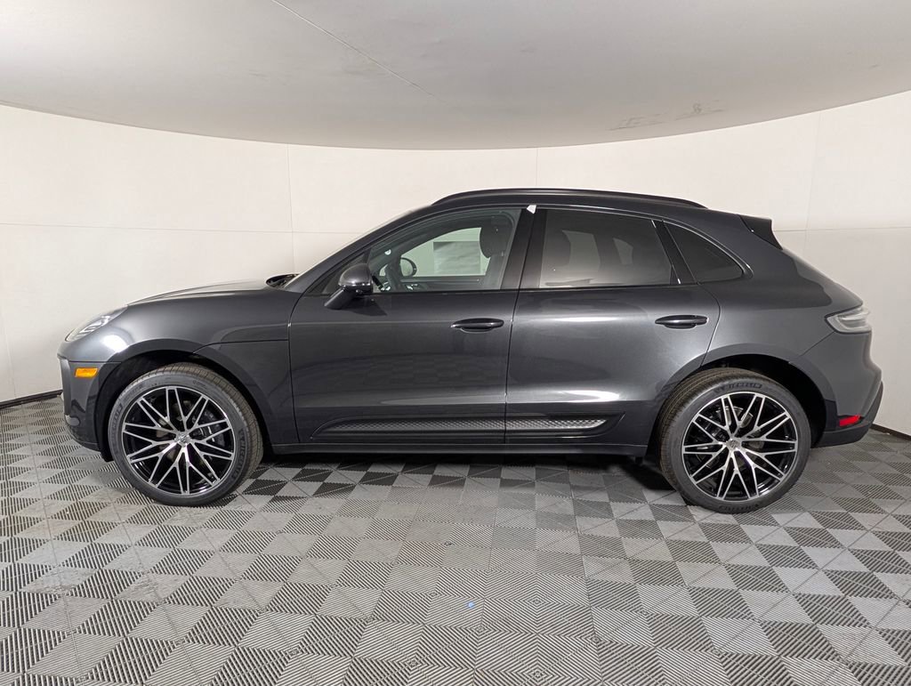 New 2026 Porsche Macan image 2