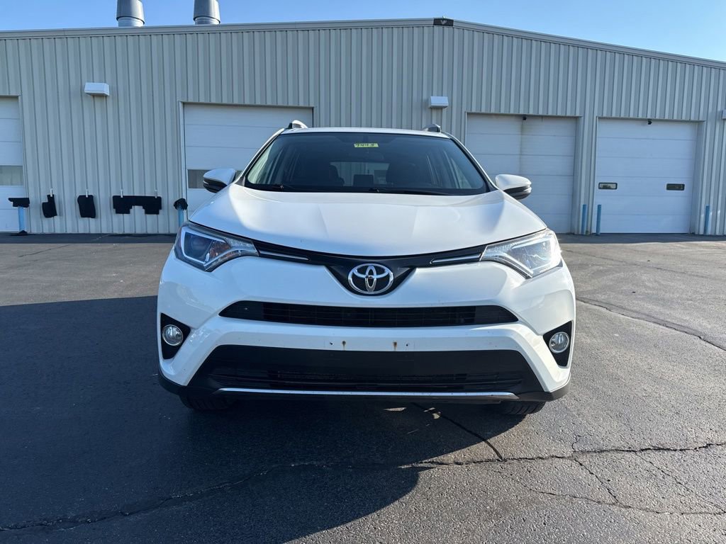 Used 2016 Toyota RAV4 XLE AWD/4WD image 2