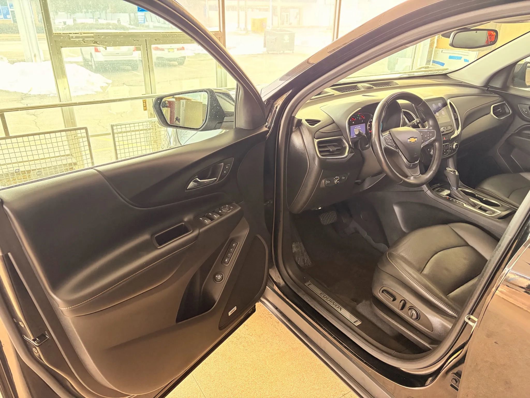 Used 2020 Chevrolet Equinox Premier image 59