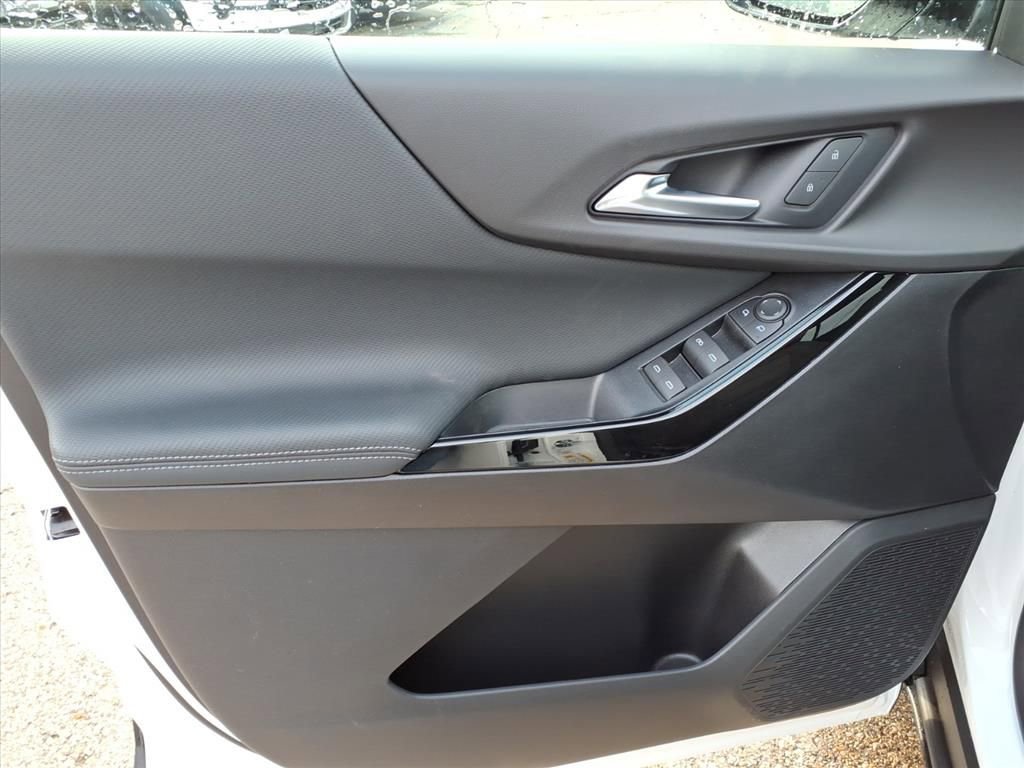 New 2026 Chevrolet Equinox LT w/ Midnight Edition image 13