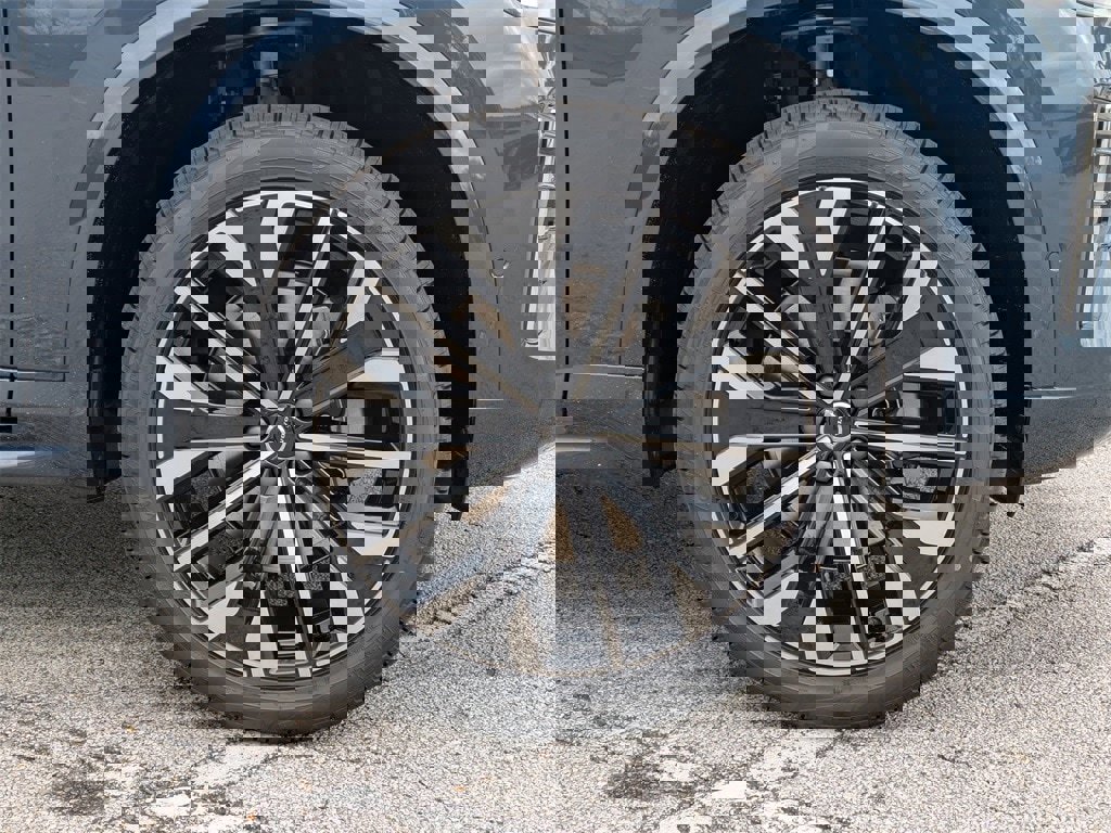 New 2026 Volvo XC90 B6 Plus image 11