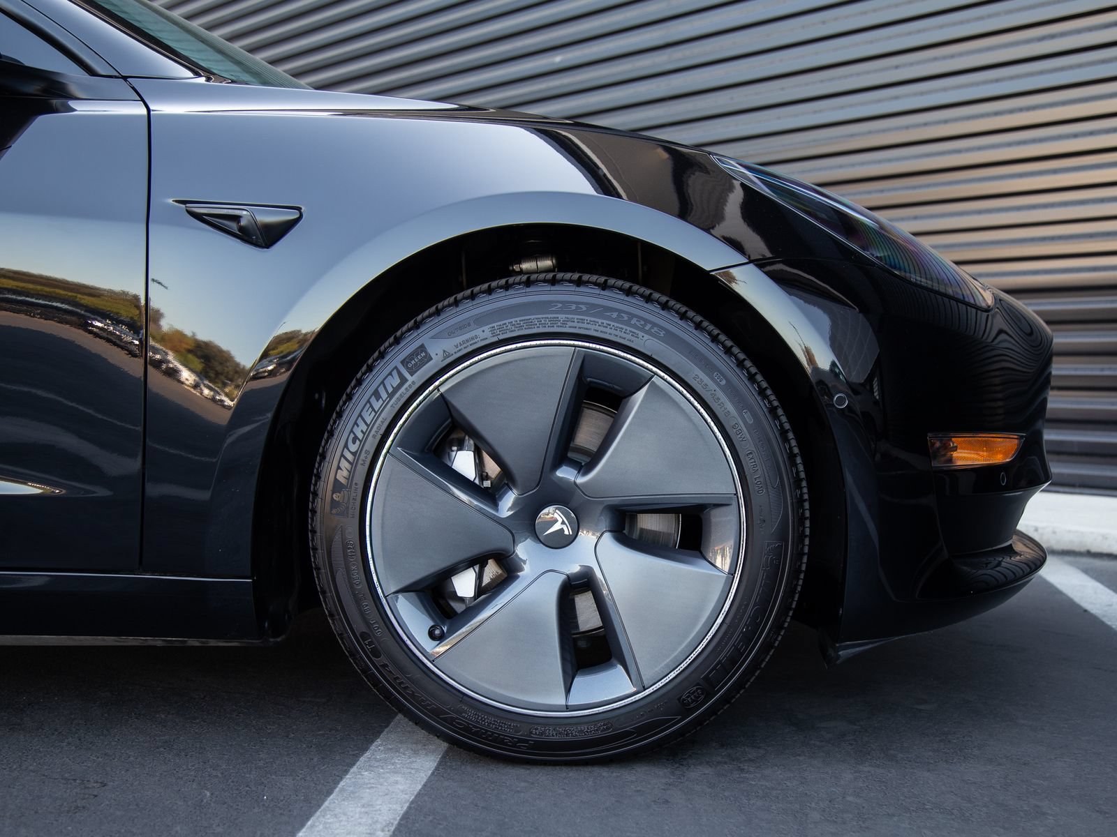 Used 2022 Tesla Model 3 Long Range AWD/4WD image 10