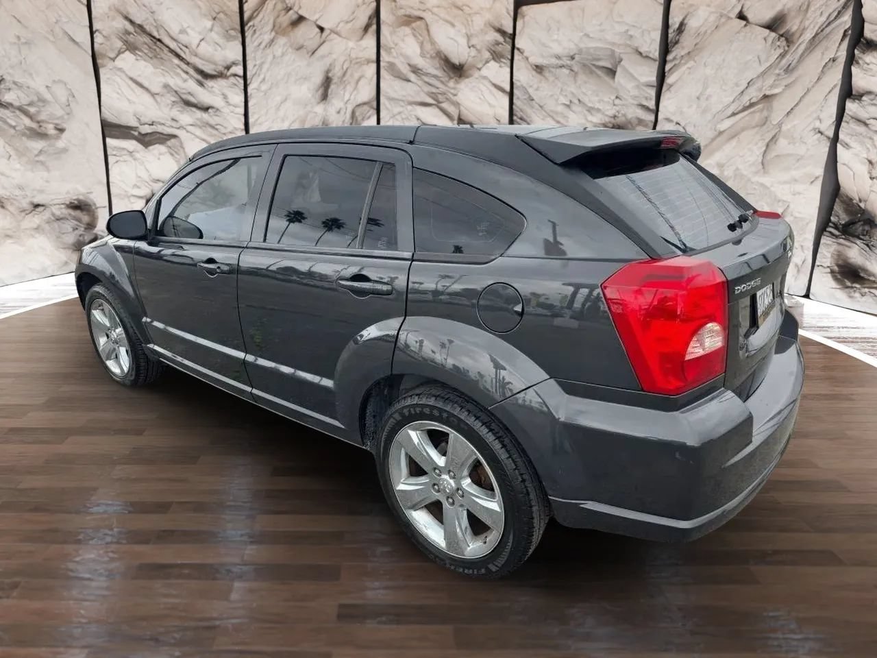 Used 2011 Dodge Caliber Uptown FWD image 4