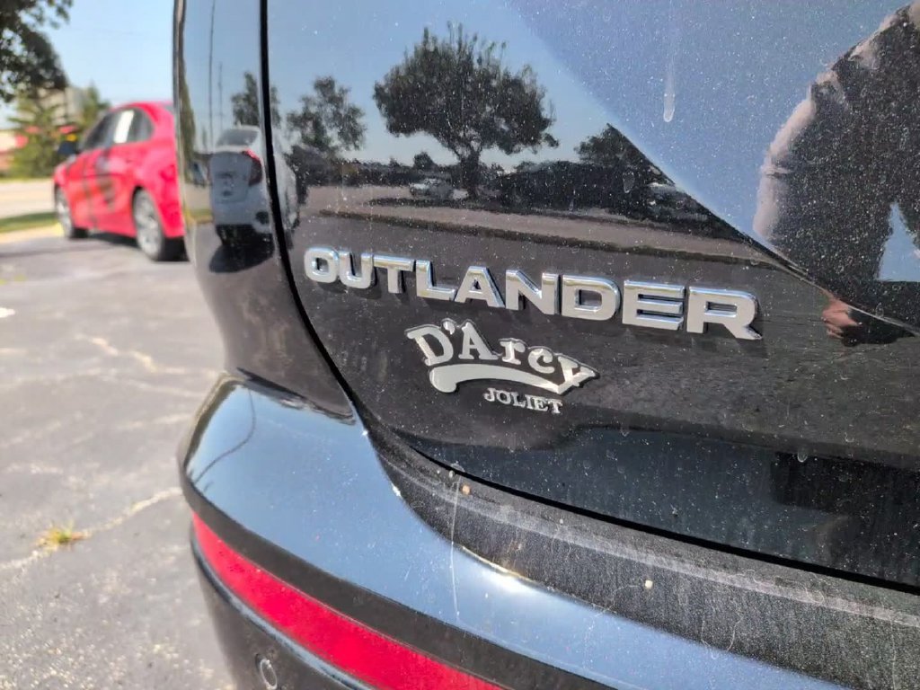 New 2026 Mitsubishi Outlander SEL FWD image 10
