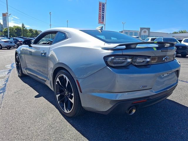 Used 2023 Chevrolet Camaro LT RWD image 7