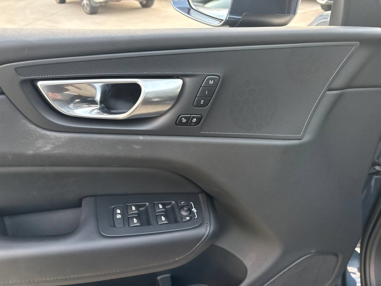 Certified 2023 Volvo XC60 B5 Plus w/ Climate Package AWD/4WD image 18