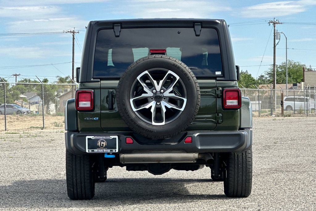 Used 2024 Jeep Wrangler Unlimited AWD/4WD image 5