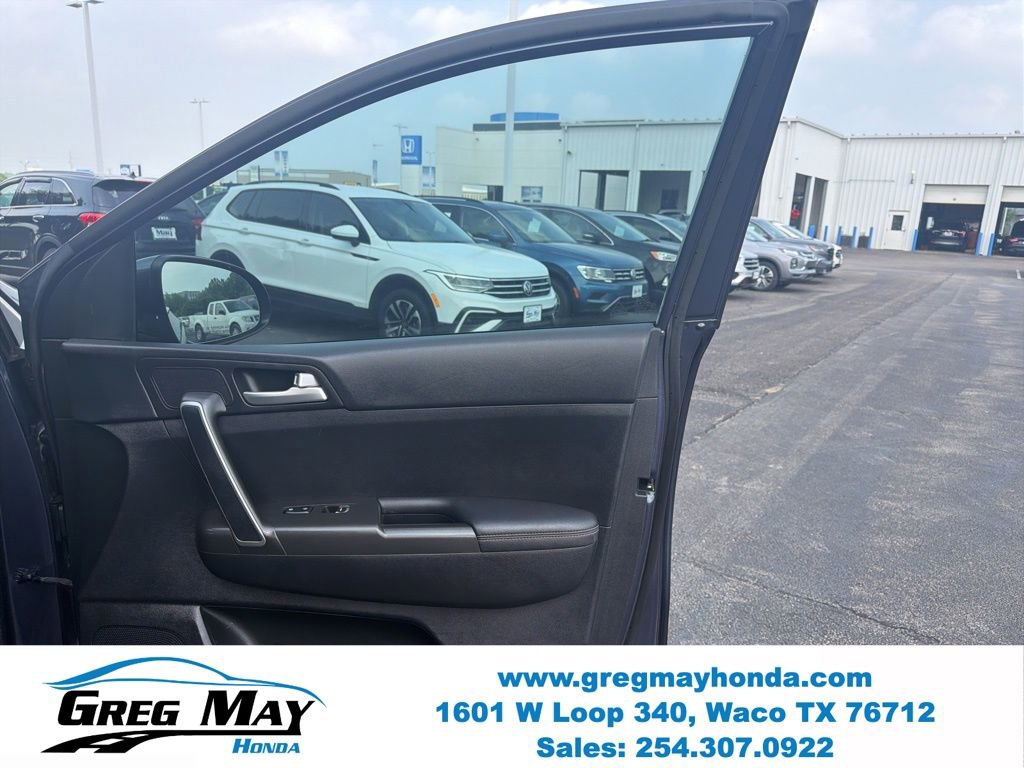 Used 2020 Kia Sportage LX FWD image 28