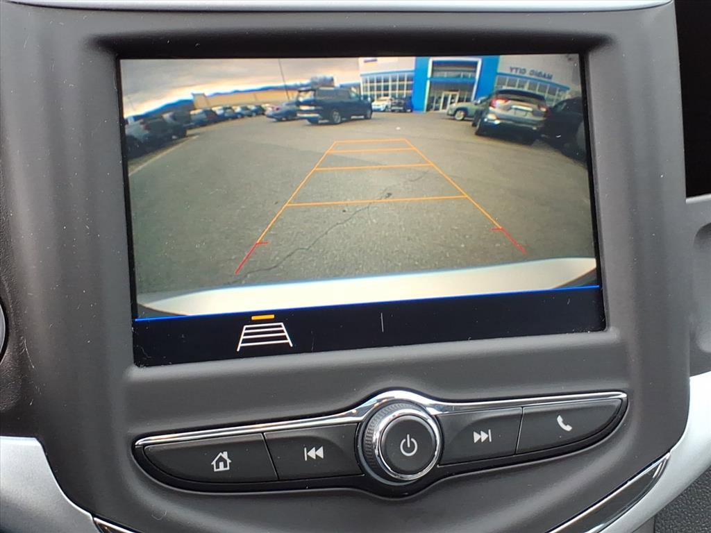 Used 2020 Chevrolet Sonic LT w/ Convenience Package image 17