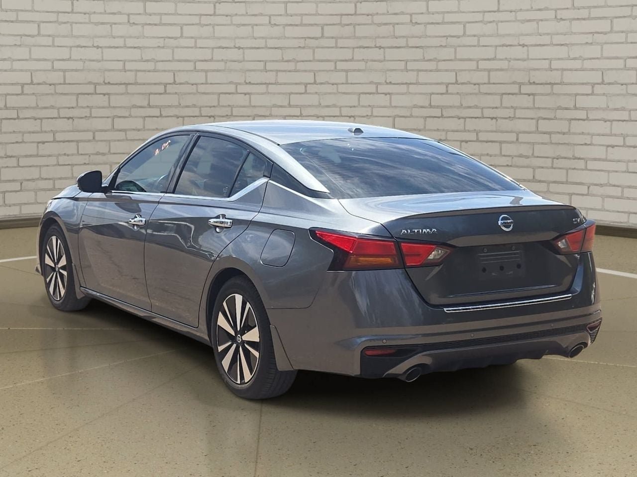 Used 2020 Nissan Altima 2.5 SV FWD image 7