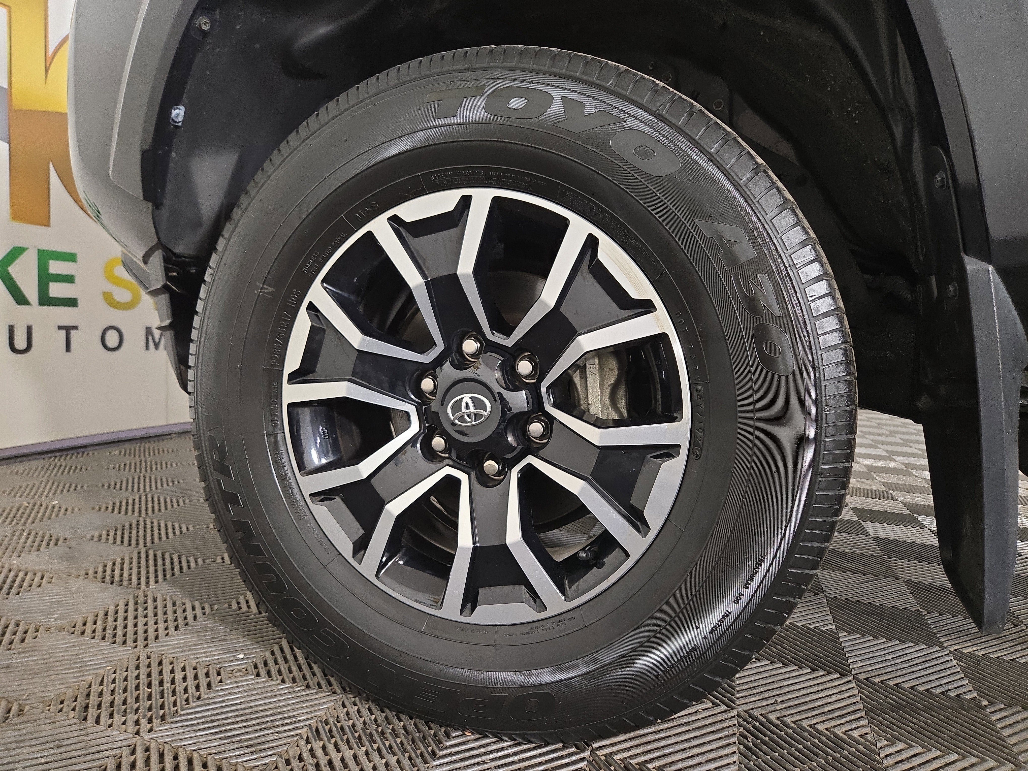 Used 2021 Toyota Tacoma TRD Sport image 33