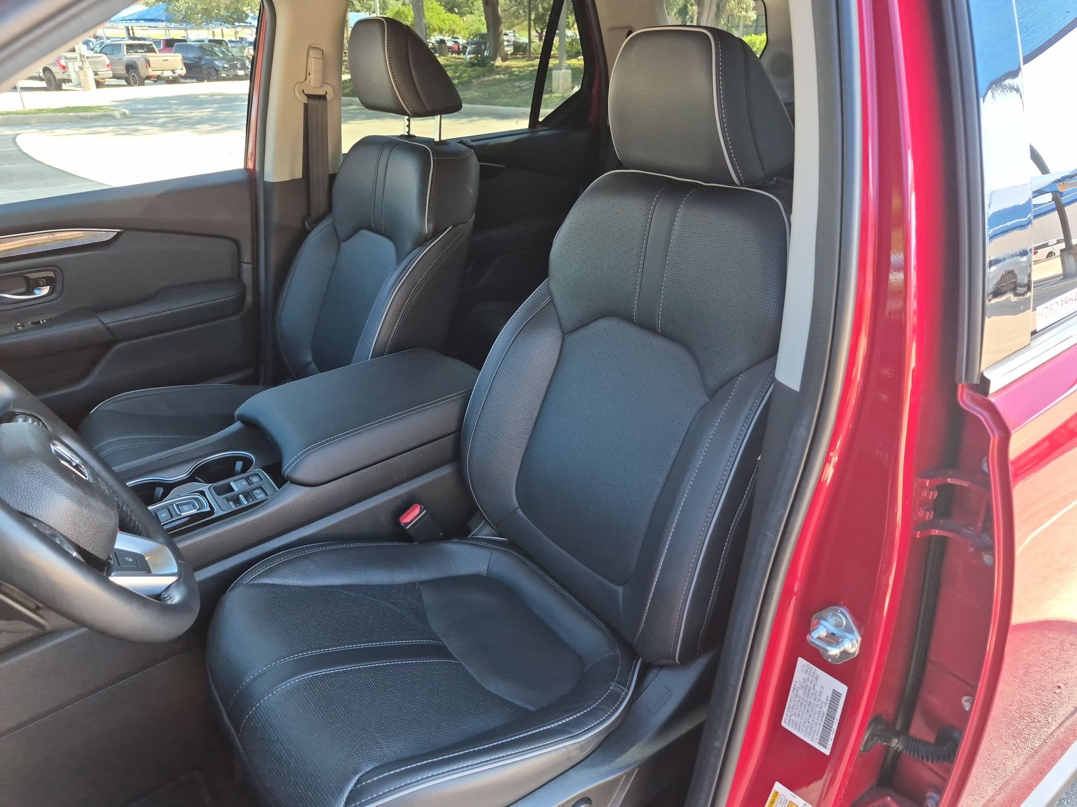 Certified 2025 Honda Pilot Elite image 13