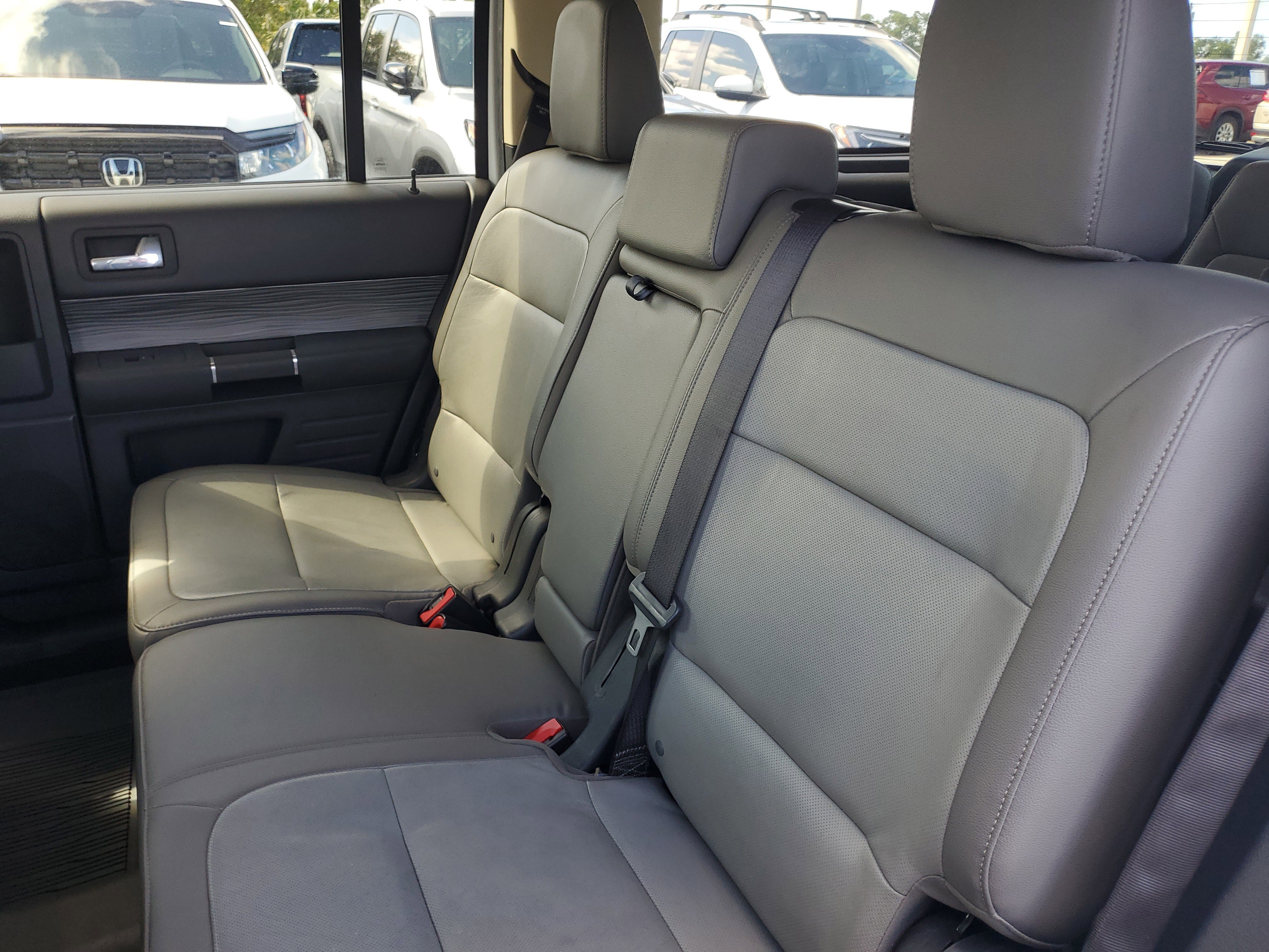 Used 2019 Ford Flex SEL w/ Equipment Group 202A AWD/4WD image 12