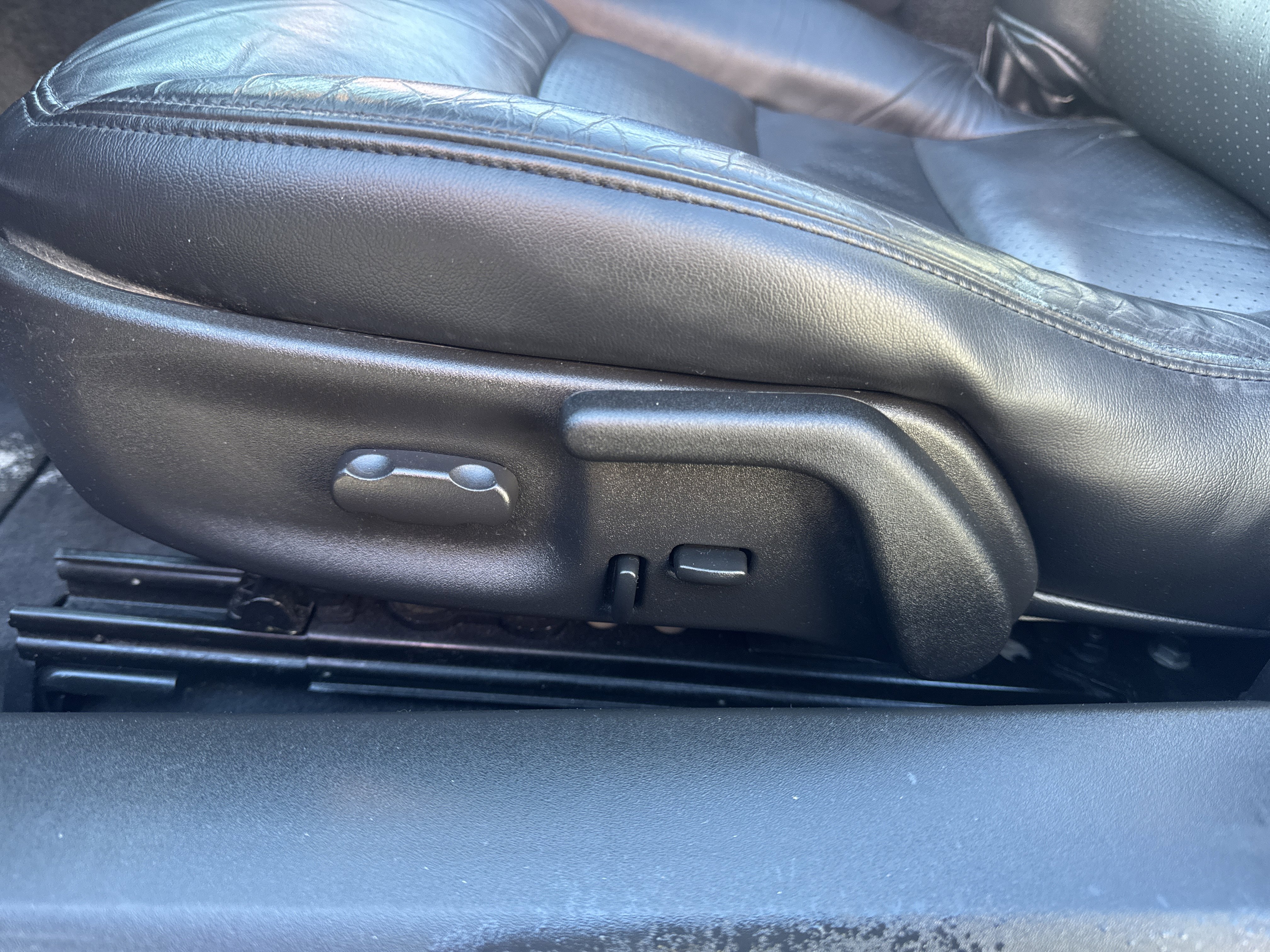 Used 2011 Chevrolet Corvette Convertible w/ Preferred Equipment Group image 15