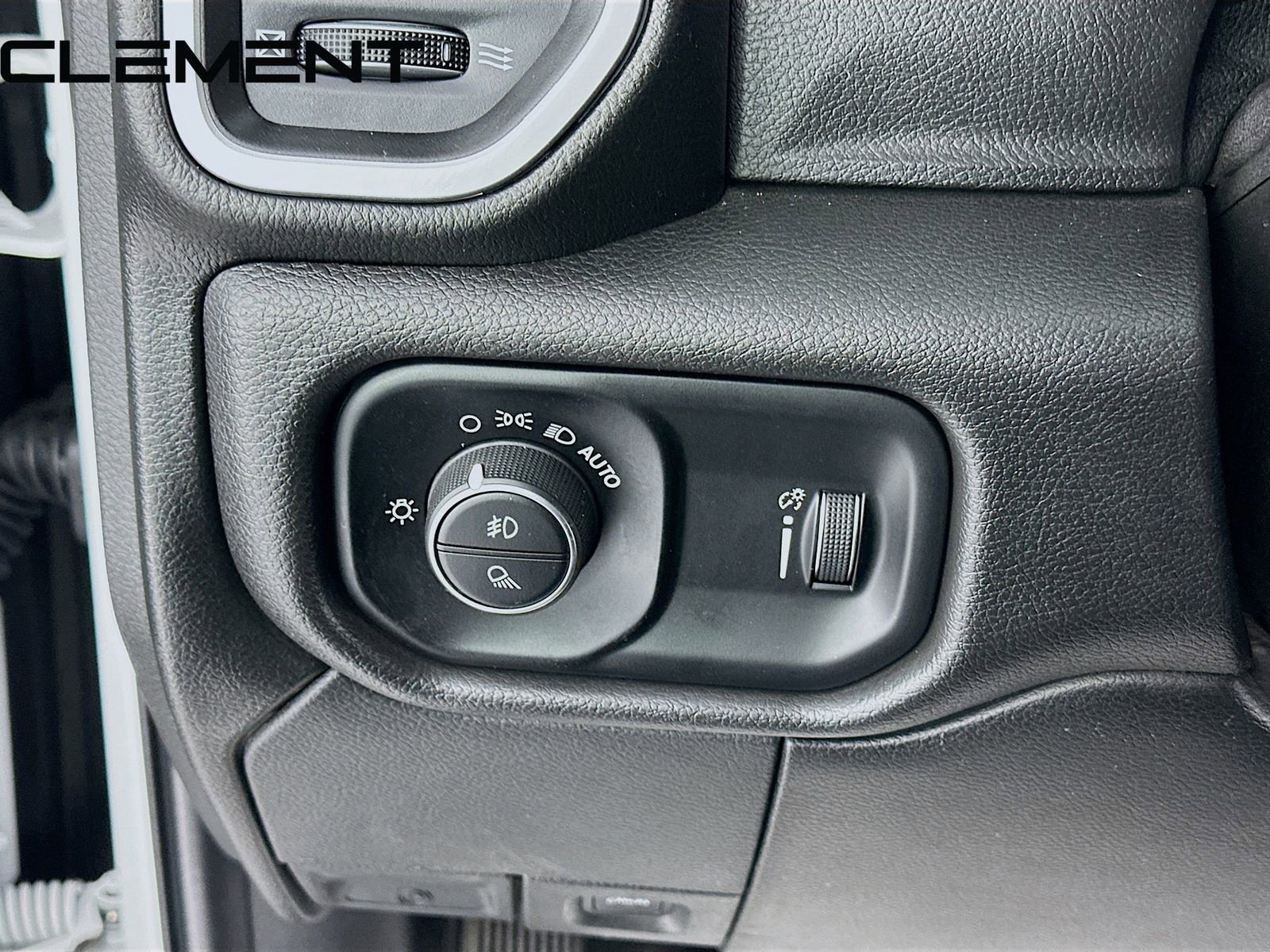 Used 2023 RAM 2500 Big Horn w/ Cold Weather Group image 13