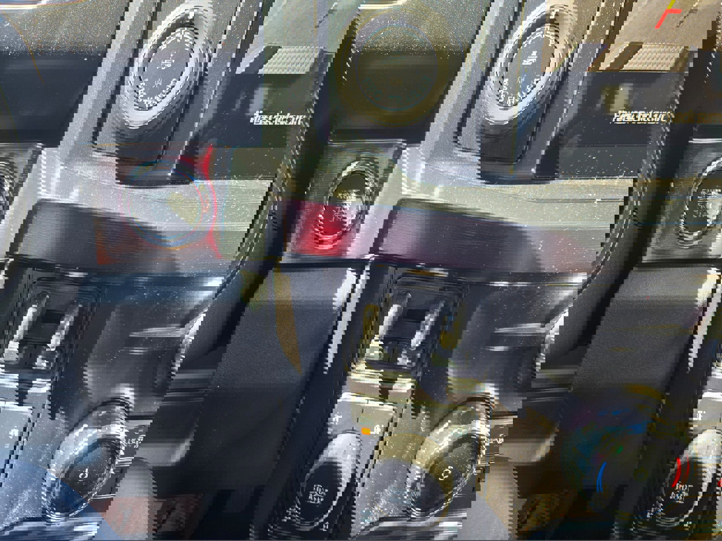 New 2026 Ford F250 Lariat w/ Black Appearance Package image 28