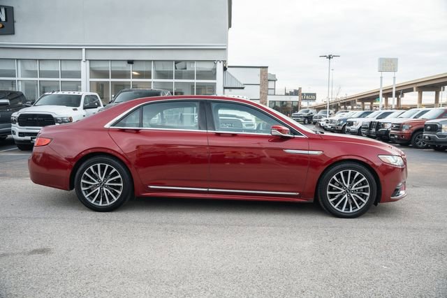 Used 2017 Lincoln Continental Select w/ Technology Package image 4