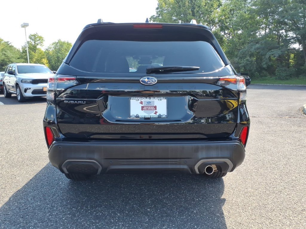 Used 2025 Subaru Forester Limited AWD/4WD image 20