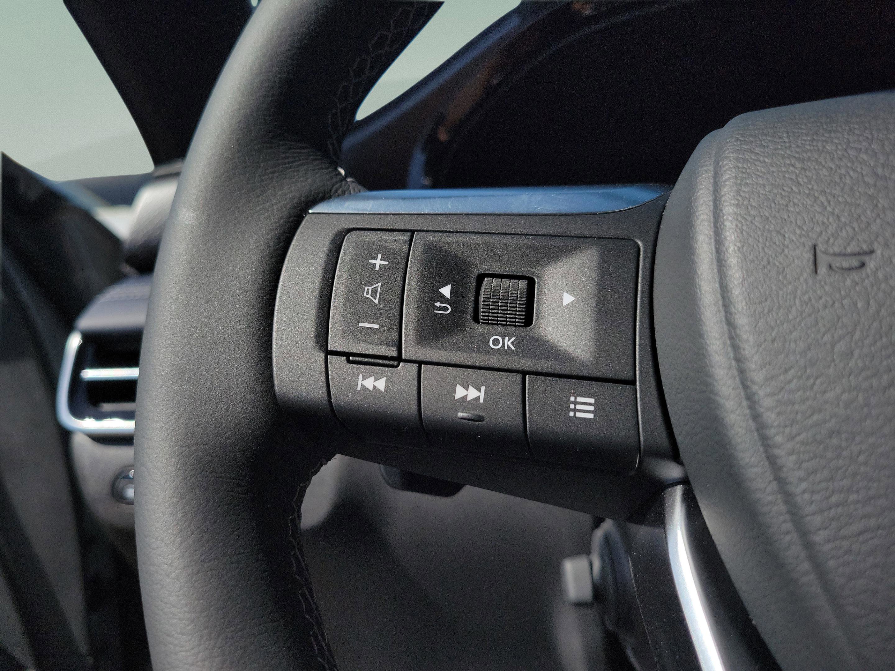 New 2026 INFINITI QX60 Sport w/ Dark Cargo Package image 37