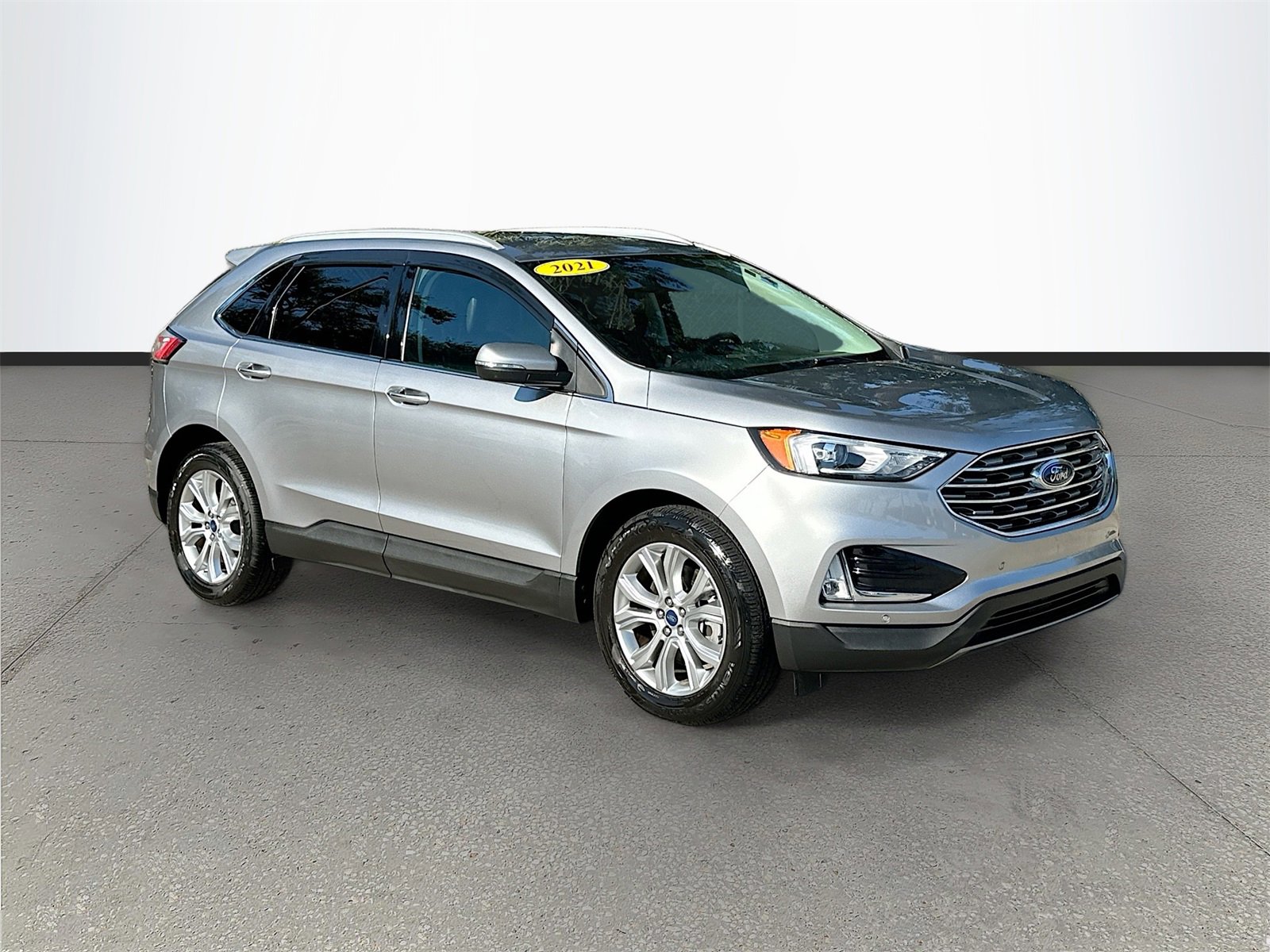 Used 2021 Ford Edge Titanium image 1