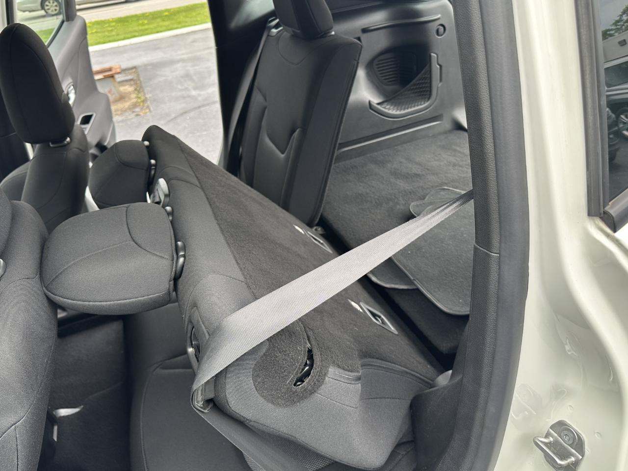 Used 2019 Jeep Renegade Sport AWD/4WD image 33