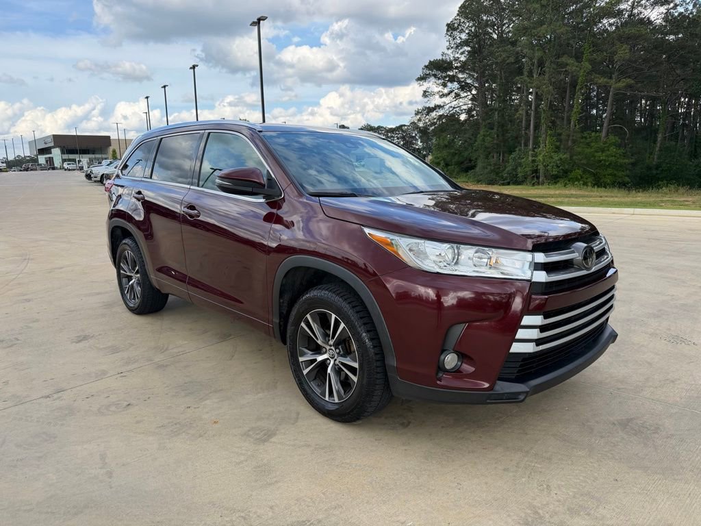Used 2018 Toyota Highlander FWD V6 image 7