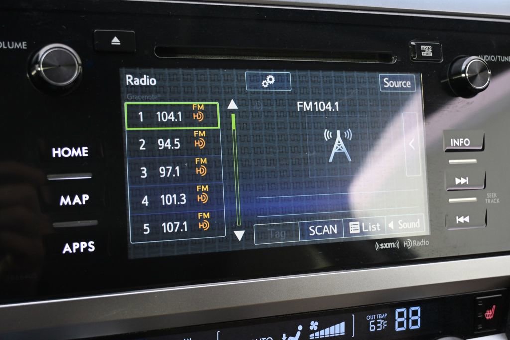 Used 2015 Subaru Outback 3.6R Limited image 29