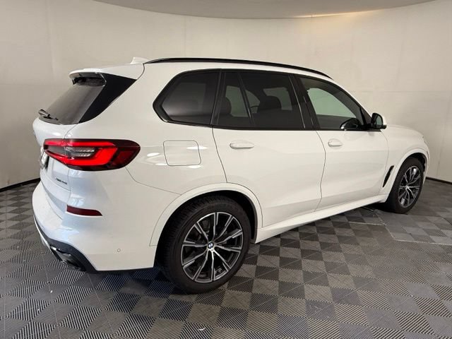 Used 2023 BMW X5 xDrive40i w/ M Sport Package AWD/4WD image 7